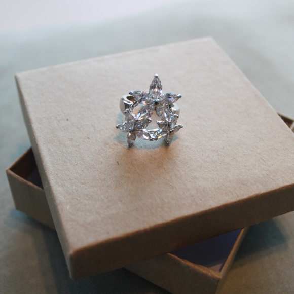 Silver Tone and Crystal Flower Ring - Picture 2 of 3